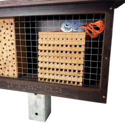 Insektenhotel Schutzgehäuse – Wetterbeständig, Schutz für Wildbienen und deren Nisthilfen